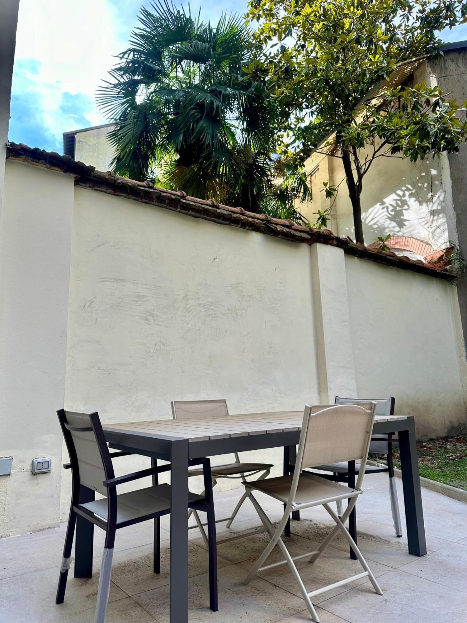 Lr Deluxe Apartments - Porta Venezia - Bilocale Con Giardino Privato Mailand Exterior foto